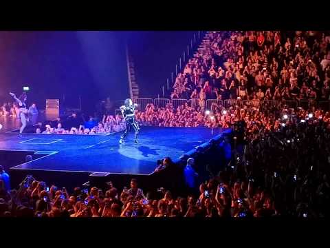 Demi Lovato - Echamé La Culpa // 06.06.2018 Cologne