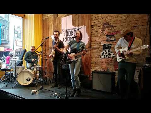 Anna Burch - Tea Soaked Letter (live) 2018 SXSW