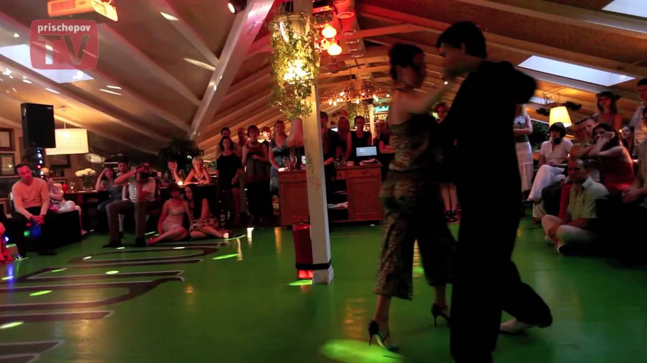 Video thumbnail for Luis Squicciarini & Mila Vigdorova, Russia, Moscow, Milonga "Na Cherdake", 05.07.2010