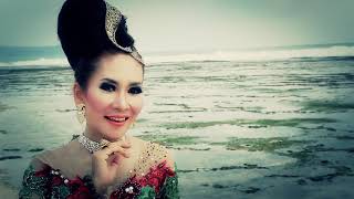 Download lagu NINING MEIDA - LEMBUR KAKASIH [klip & arr baru]  Video mp3