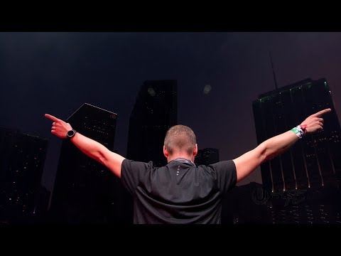 Fatum - Violet vs Armin van Buuren feat. Kensington - Heading Up High [Live at UMF2018]