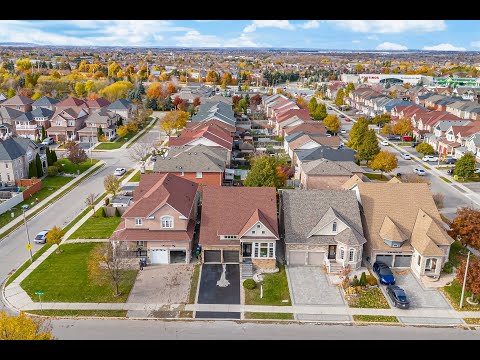 70 Blue Diamond Drive, Brampton Home - Real Estate Properties