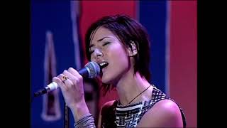 Download lagu Natalie Imbruglia - Torn  (Live on Recovery 1998) mp3
