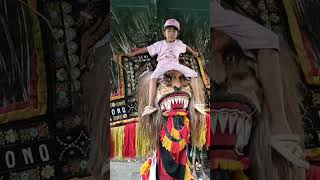 Download lagu Sikecil Cantik Naik Reog Ponorogo #shorts mp3