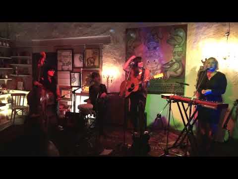 Good Lovelies  -  LIVE