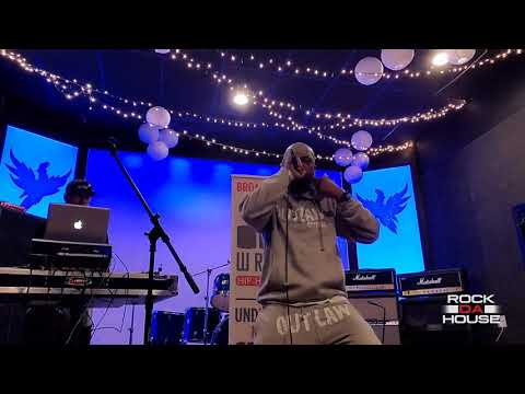 UG (Cella Dwellas) Live Performance