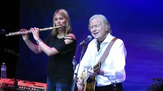 Justin Hayward - Voices in the Sky LIVE - Feb 14, 2019 - On the Blue cruise