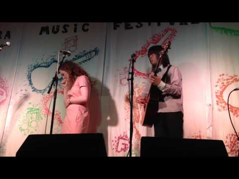 Robyn Stapleton (Trio)