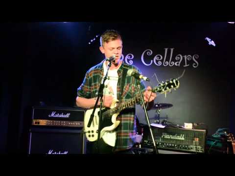 Jay Saunders - Crying Lightning L!VE (Arctic Monkeys Cover)