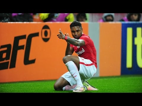 Figueirense 3 x 2 Inter - Gols de Vitinho - Brasileirão 2016