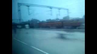 preview picture of video 'IRFCA..12549 DURG JAMMUTAWI SF EXPRESS skips FARIDABAD in style!!'