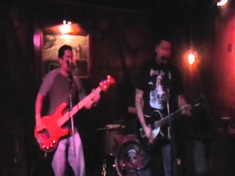 Dead End Stiffs - live @ The Redwood Bar and Grill