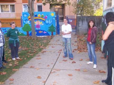 Közösségi falfestés a Kicsi Kék Bölcsődében - "Lépj-Légy Pécs Jövője"