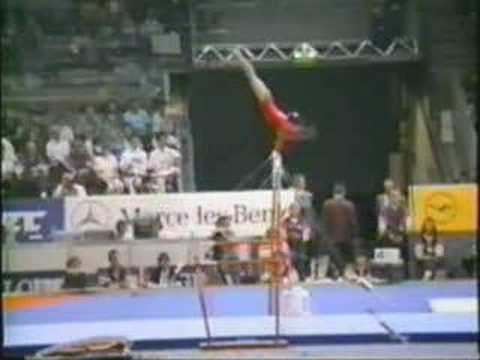 89 Worlds WAG Team Finals Hwang Bo Sil (PRK) UB