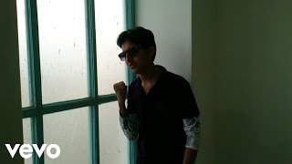 Mukesh Officials Hold My Hand Official Music Video