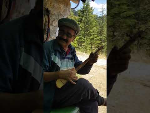 Üç telli ustası Ali Ulutaş'tan inciler