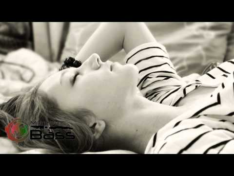 Julian Feat. Erin Marshall - Paces