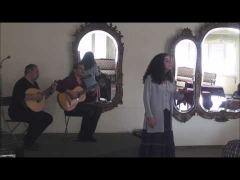 Marta de Sousa - Meus Lábios Beijam o Fado