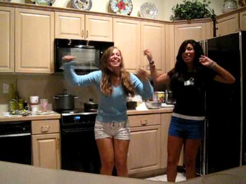 Pretty Rave Girl dance