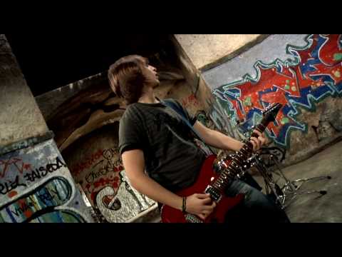 La Bruja Roja --  LA MAREA