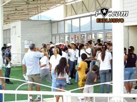 Torcedores invadem Engenhão - Botafogo 2x2 Avai - iBotafogo.com