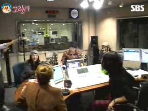100330 Young Street Radio - SNSD's "Run Devil Run"