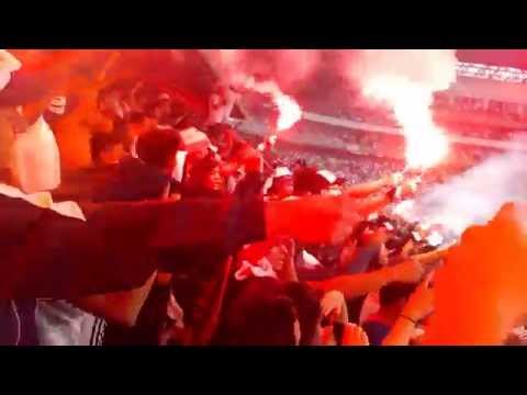 "Muerte Blanca Especial desde las Gradas....Final Copa Pilsener  2015" Barra: Muerte Blanca &bull; Club: LDU