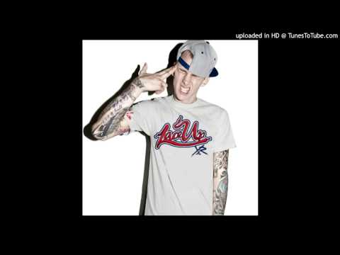 Machine Gun Kelly ft Ray Jr, E-V, Tezo, DUB-O, JP - Ratchet