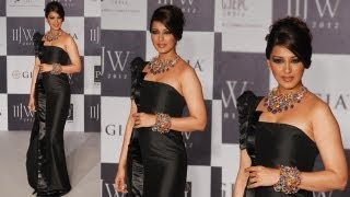 Sonali Bendre Showstopper For Laksh Pahuja & Anand Shah video
