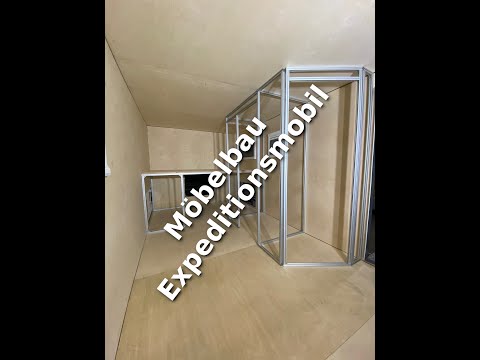 Constructing furniture with Aluminium Nut 8 profiles in the camper