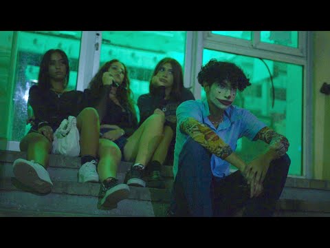 Mama Estoy Brillando - Odio La Escuela (Video Oficial)