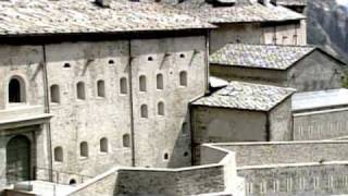 preview picture of video 'Forte di Bard in Valle d'Aosta'