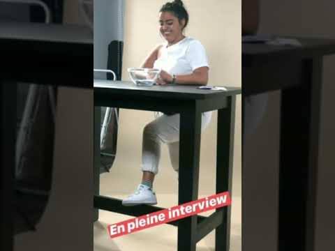 Marwa LOUD achète un caniche nommé "Malibu Loud" 🐶