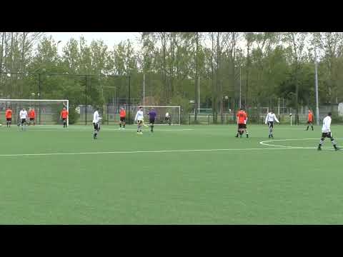 30 april 22 VV Maarssen 2 - VV De Meern 2 com 5-2 Doelpunt Maarssen (1-2)