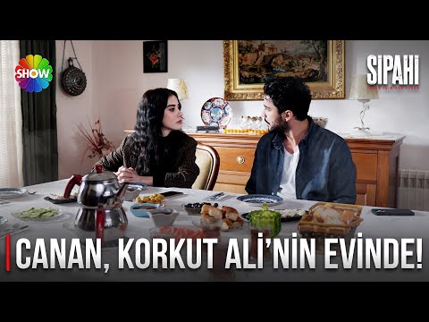 Canan, Korkut Ali ve ailesiyle kahvaltıda! | Sipahi 5.Bölüm