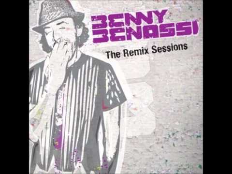 Benny Benassi ft. Pitbull - Put It On Me