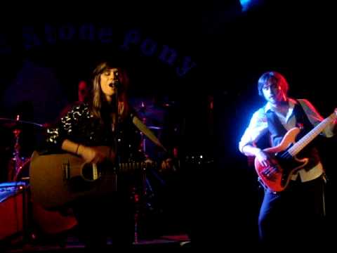 Nicole Atkins - Oh Canada - live at Stone Pony, Asbury Park, NJ 11/25/2009