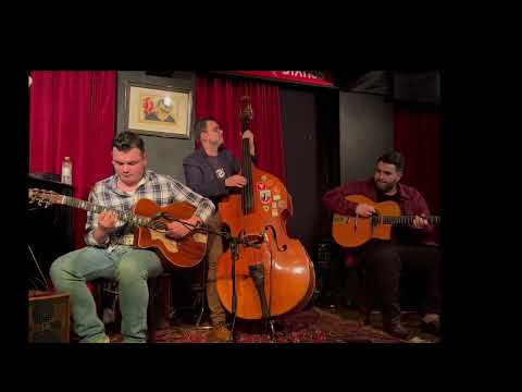 FAVINO LORIER LIVE BARTOF STATION (Danemark) 11/02/2022