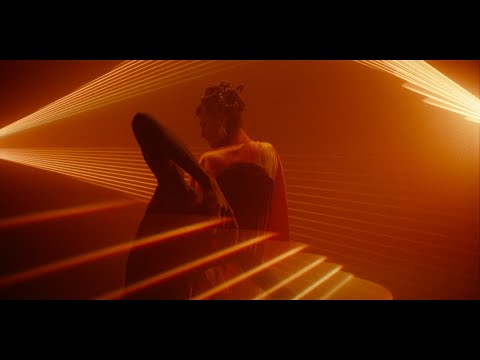 Synne Sanden - Like Neon (official music video)