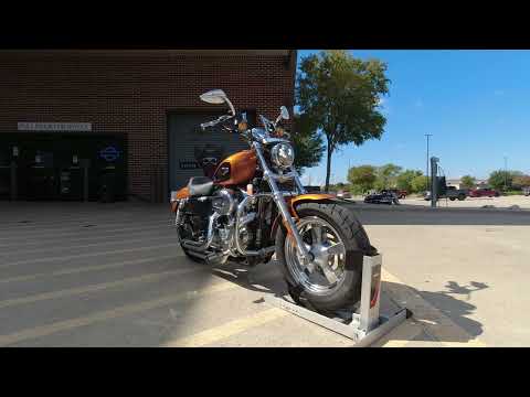 2016 Harley-Davidson 1200 Custom in Carrollton, Texas - Video 1