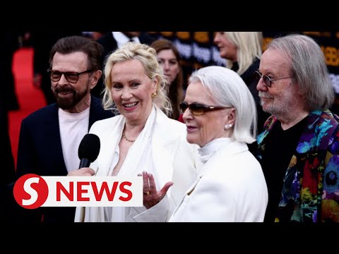 Legendarna ABBA ponovo na okupu: Članovi grupe na premijeri serije u Londonu (VIDEO) - Srpskainfo