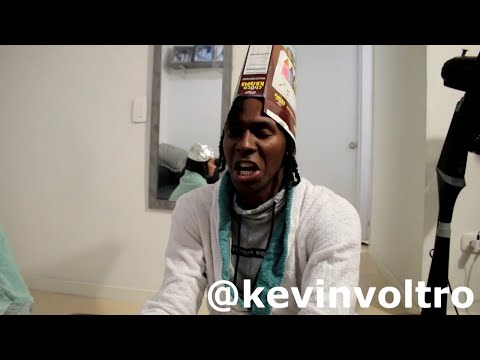 FELIZ HALLOWEEN - Kevin Voltro