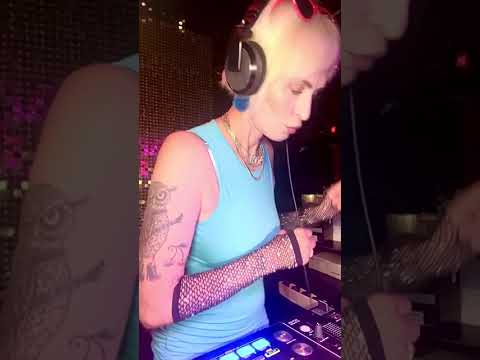 Promotional video thumbnail 6 for DJ Reggie Y2K