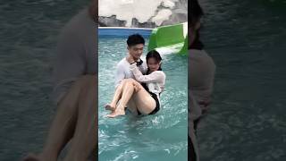 【funny video】中国の可愛い子だけ滑れるWater slider China funny Video Water park sliders #shortvideos #funny