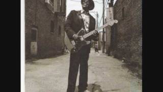 Shorty Jumps In Girl , You're Nice And Clean - Buddy Guy