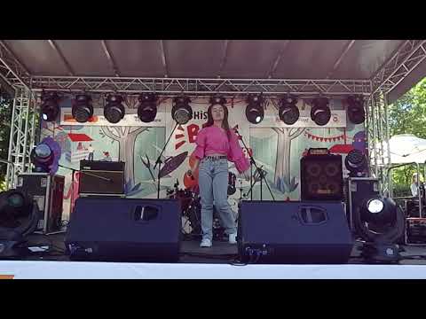 12 Felicia Batrincea - Dandelions (BBQ FEST 2022)