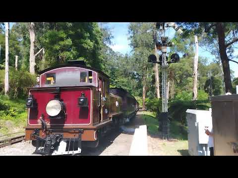 12A arrive at Belgrave Station