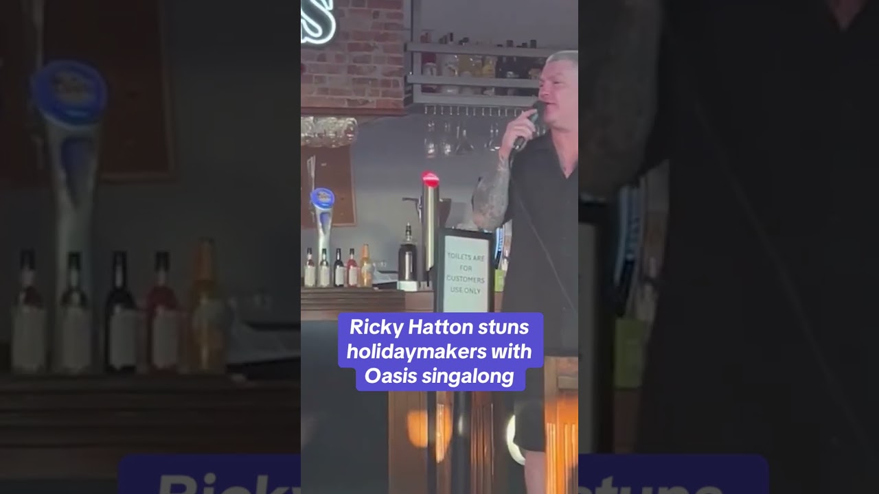 Ricky Hatton stuns holidaymakers with Oasis singalong #themirror #news - YouTube