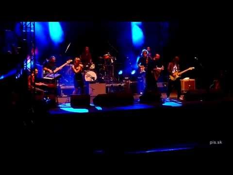 IMT Smile a Katka Knechtová - Ráno @ Dobrý Festival 2012 Prešov