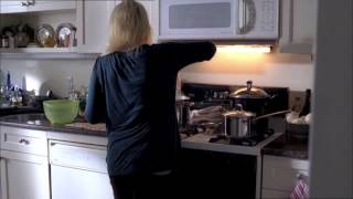 Fringe 1x12 Olivia's kitchen part 2